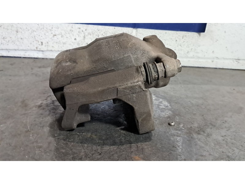 Recambio de pinza freno delantera derecha para renault kangoo authentique referencia OEM IAM   