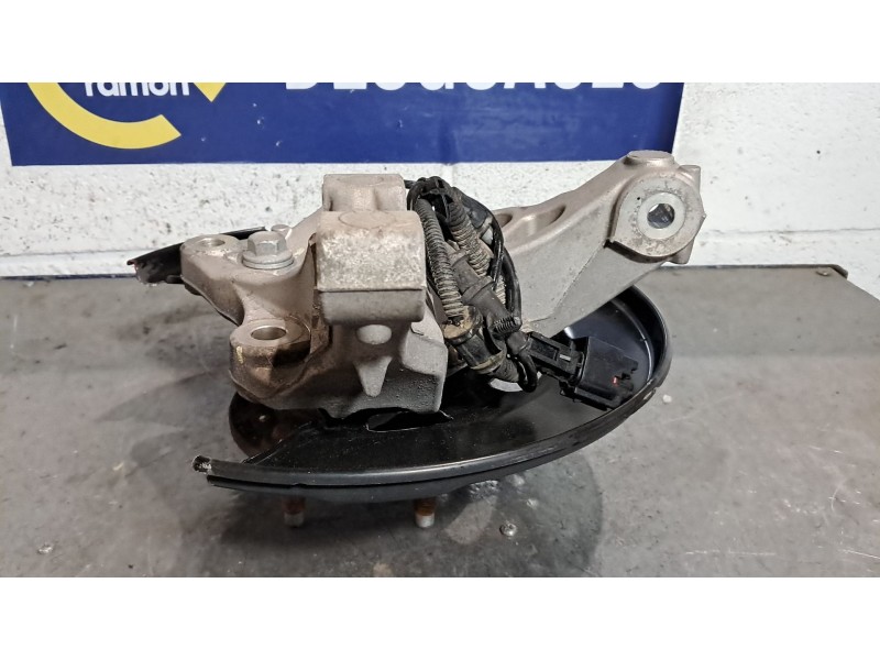 Recambio de mangueta delantera izquierda para chevrolet orlando ltz referencia OEM IAM   