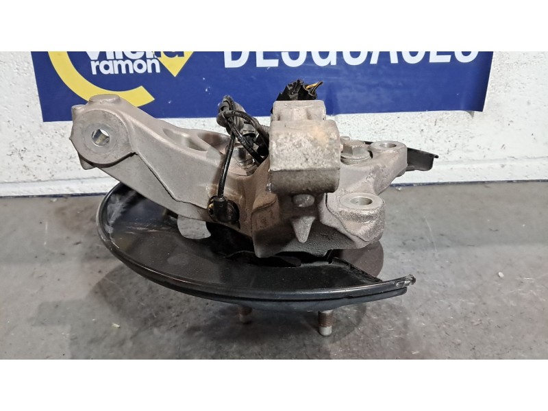 Recambio de mangueta delantera derecha para chevrolet orlando ltz referencia OEM IAM   