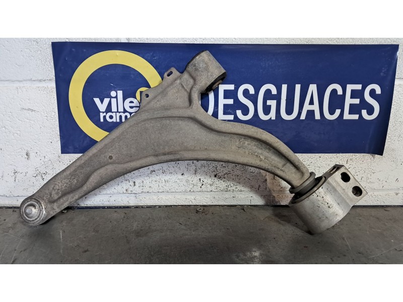 Recambio de brazo suspension inferior delantero derecho para chevrolet orlando ltz referencia OEM IAM   