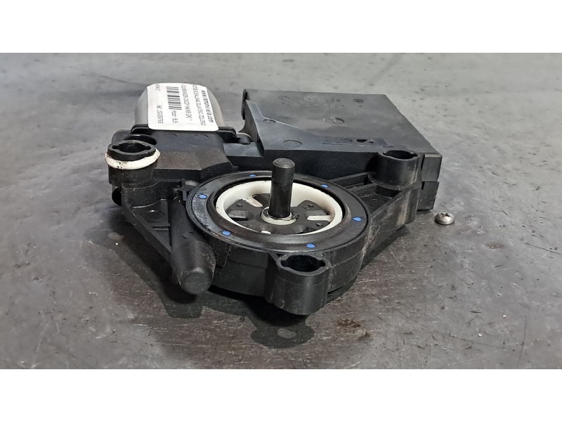 Recambio de motor elevalunas delantero izquierdo para volkswagen caddy ka/kb (2k)  | 0.04 - ...  | 0.04 - ... referencia OEM IAM