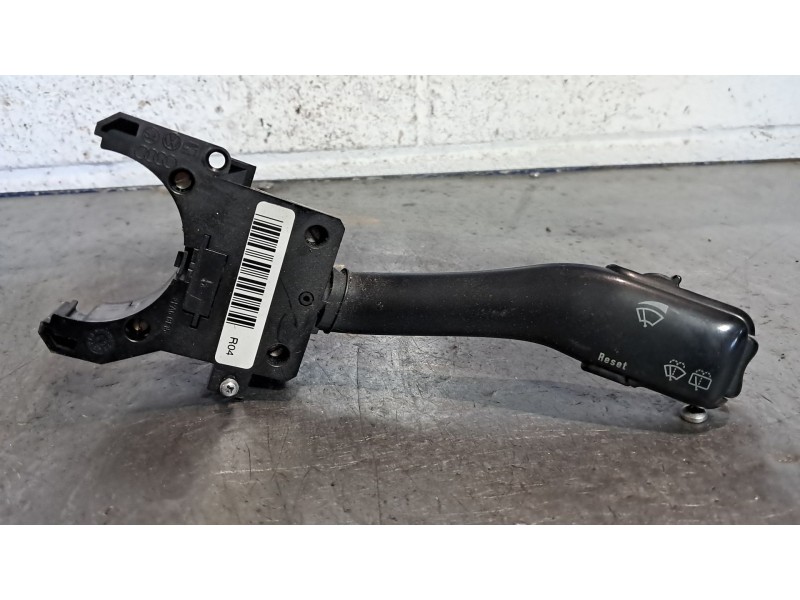 Recambio de mando limpia para volkswagen golf iv berlina (1j1) 1.8 t referencia OEM IAM 4B0953503H   Recambio de mando limpia para volkswagen golf iv berlina (1j1) 1.8 t referencia OEM IAM 4B0953503H