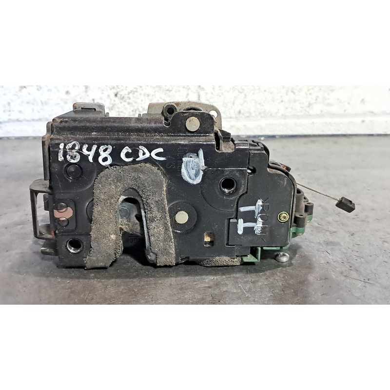 Recambio de cerradura puerta trasera izquierda para volkswagen polo (9n1)  | 0.01 - 0.05  | 0.01 - 0.05 referencia OEM IAM 3B483