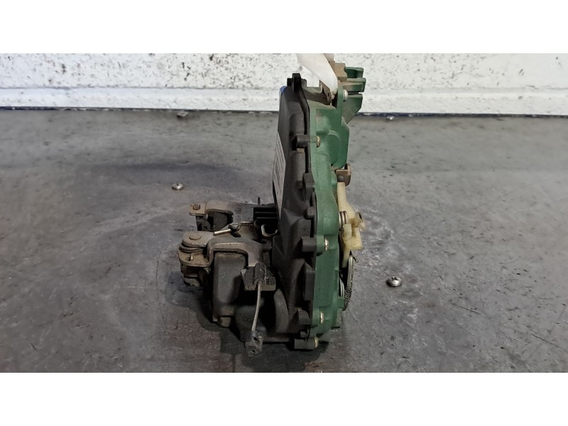 Recambio de cerradura puerta trasera izquierda para volkswagen polo (9n1)  | 0.01 - 0.05  | 0.01 - 0.05 referencia OEM IAM 3B483