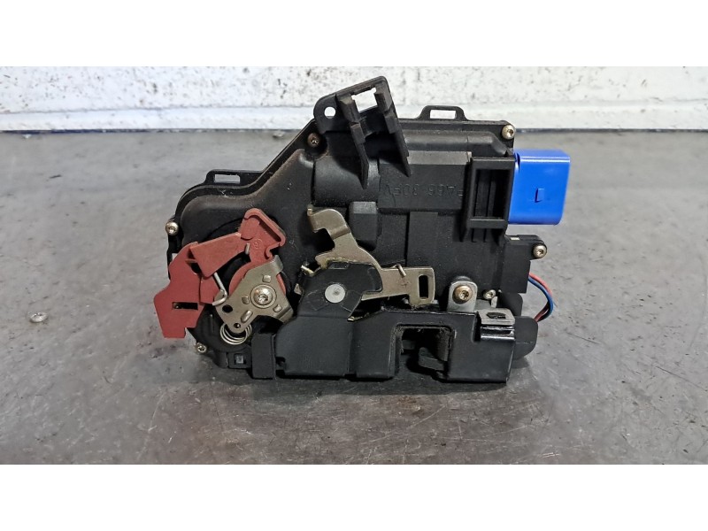 Recambio de cerradura puerta delantera izquierda para volkswagen golf v berlina (1k1) gti referencia OEM IAM 3D1837015  