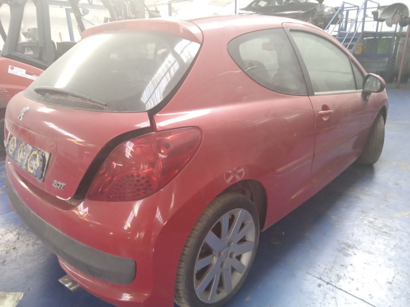 peugeot 207 del año 2006