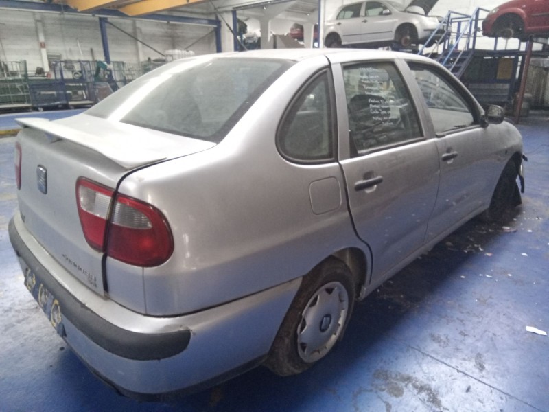 seat cordoba berlina (6k2) del año 2001