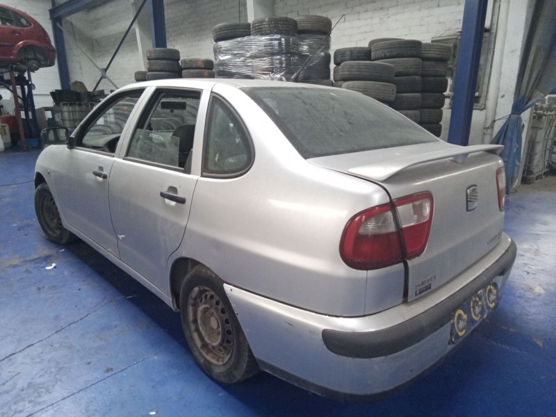 seat cordoba berlina (6k2) del año 2001