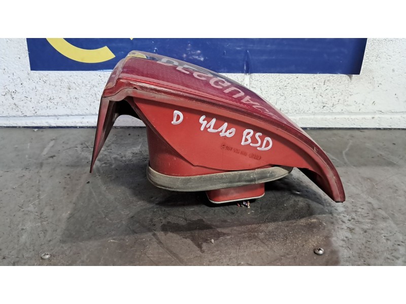 Recambio de piloto trasero derecho para audi a4 2.5 tdi referencia OEM IAM   