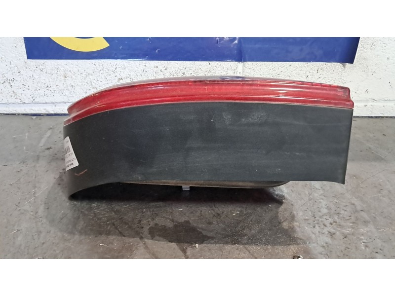 Recambio de piloto trasero derecho para audi a4 2.5 tdi referencia OEM IAM   