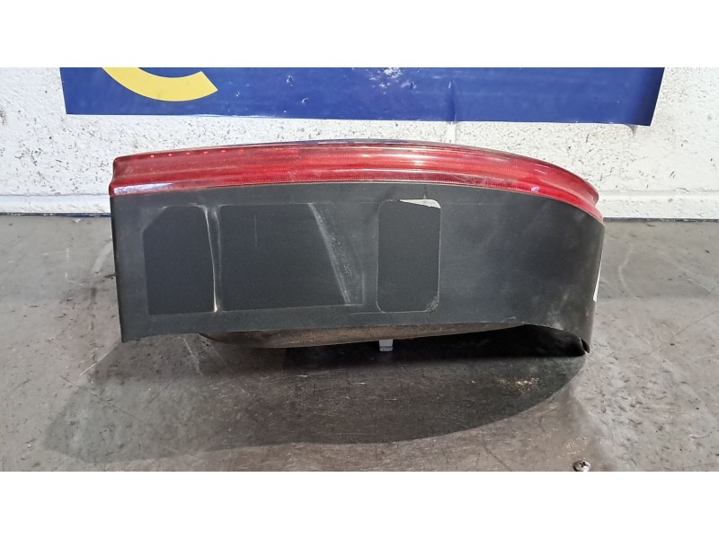 Recambio de piloto trasero izquierdo para audi a4 2.5 tdi referencia OEM IAM   