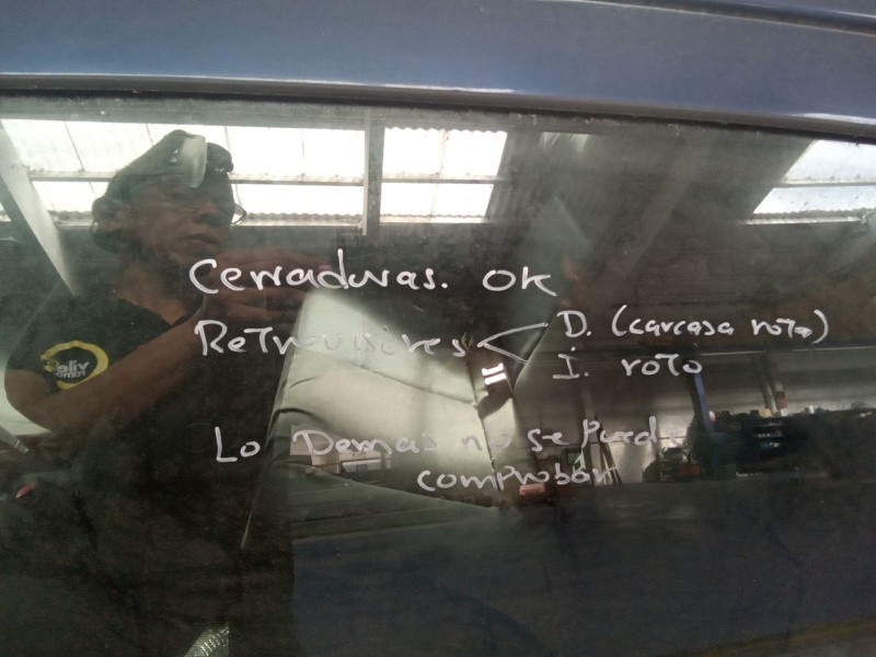 opel astra h berlina del año 2004