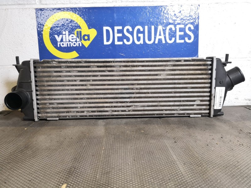 Recambio de intercooler para nissan primastar 2.0dci 115 pro corta 2835pma combi6 referencia OEM IAM 93854162  