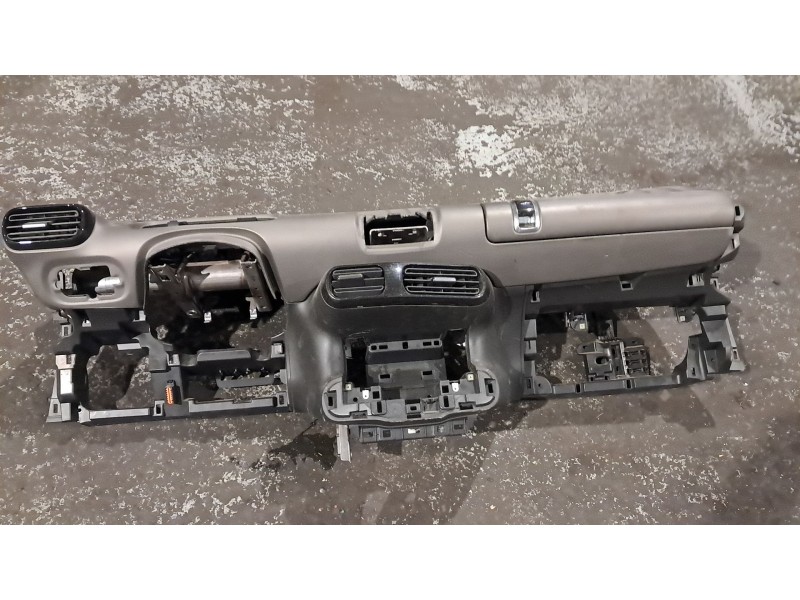 Recambio de salpicadero para citroen c4 cactus feel referencia OEM IAM   