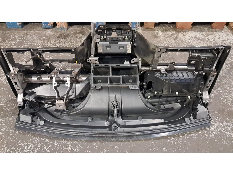 Recambio de salpicadero para citroen c4 cactus feel referencia OEM IAM   