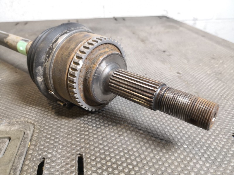 Recambio de transmision delantera derecha para renault clio ii fase ii (b/cb0) 1.2 referencia OEM IAM   