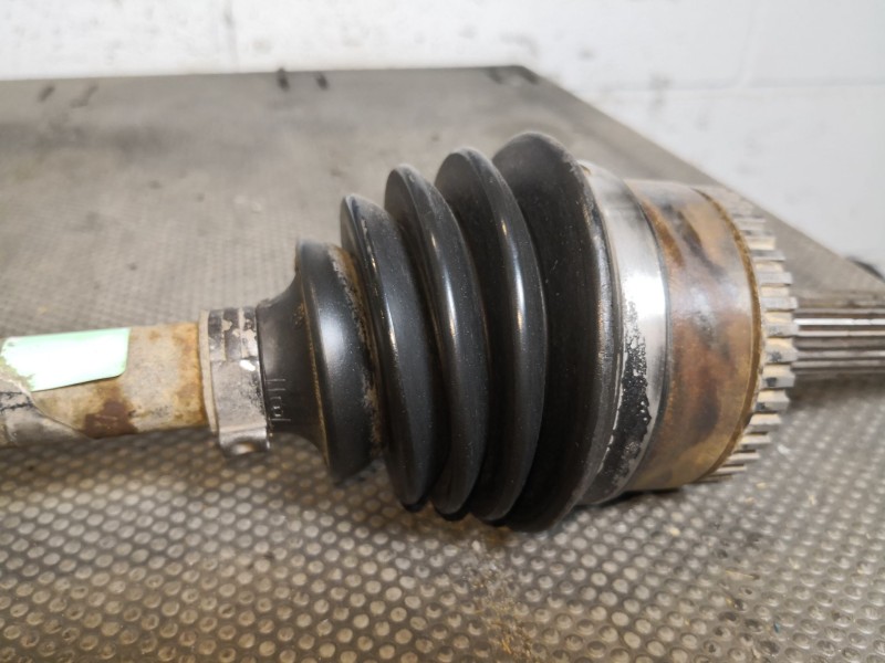 Recambio de transmision delantera derecha para renault clio ii fase ii (b/cb0) 1.2 referencia OEM IAM   