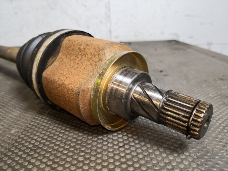 Recambio de transmision delantera derecha para renault clio ii fase ii (b/cb0) 1.2 referencia OEM IAM   