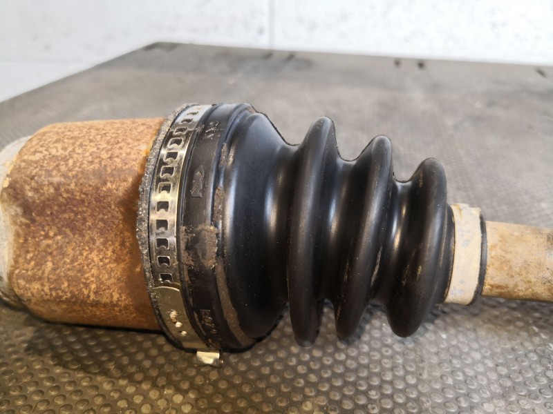 Recambio de transmision delantera izquierda para renault clio ii fase ii (b/cb0) 1.2 referencia OEM IAM   