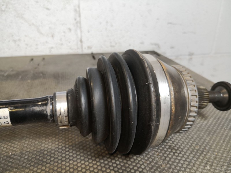 Recambio de transmision delantera derecha para audi a4 2.0 tdi 143 multitronic dpf referencia OEM IAM 8E0407272BJ  