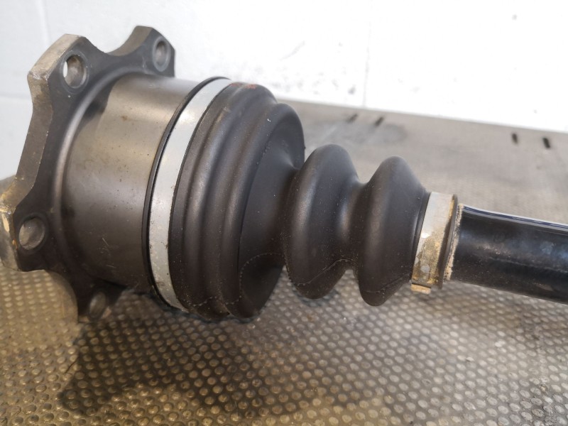 Recambio de transmision delantera derecha para audi a4 2.0 tdi 143 multitronic dpf referencia OEM IAM 8E0407272BJ  