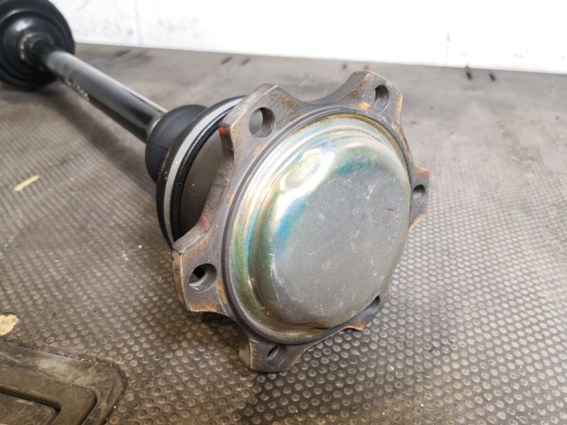 Recambio de transmision delantera derecha para audi a4 2.0 tdi 143 multitronic dpf referencia OEM IAM 8E0407272BJ  