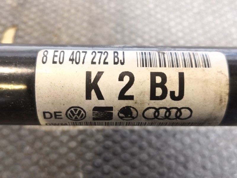 Recambio de transmision delantera derecha para audi a4 2.0 tdi 143 multitronic dpf referencia OEM IAM 8E0407272BJ  