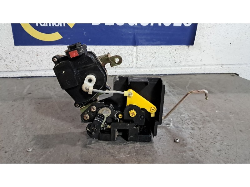 Recambio de cerradura puerta trasera derecha para kia rio referencia OEM IAM 2XIRR  