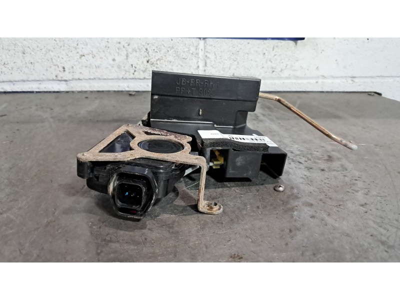 Recambio de cerradura puerta trasera derecha para kia rio referencia OEM IAM 2XIRR  