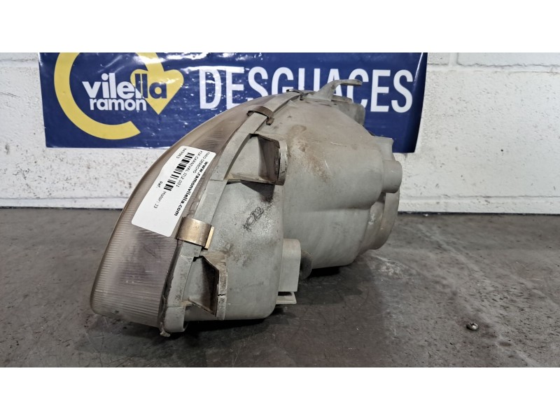 Recambio de faro derecho para kia carnival ii 2.9 cdri ex referencia OEM IAM   