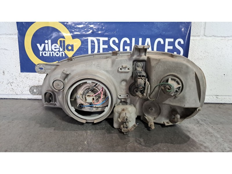 Recambio de faro derecho para kia carnival ii 2.9 cdri ex referencia OEM IAM   