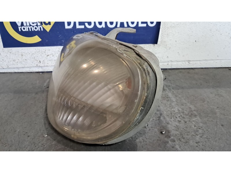 Recambio de faro izquierdo para kia carnival ii 2.9 cdri ex referencia OEM IAM   