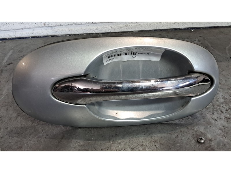 Recambio de maneta exterior lateral izquierda para kia carnival ii 2.9 cdri ex referencia OEM IAM   