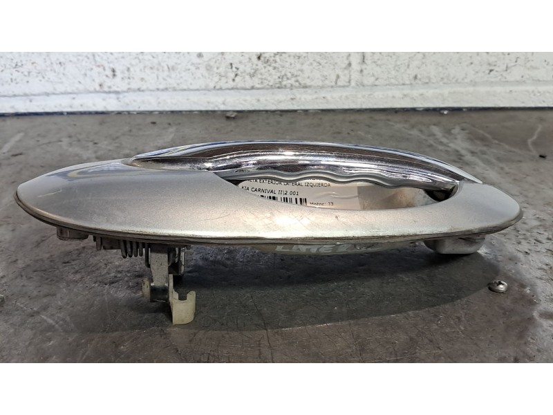 Recambio de maneta exterior lateral izquierda para kia carnival ii 2.9 cdri ex referencia OEM IAM   