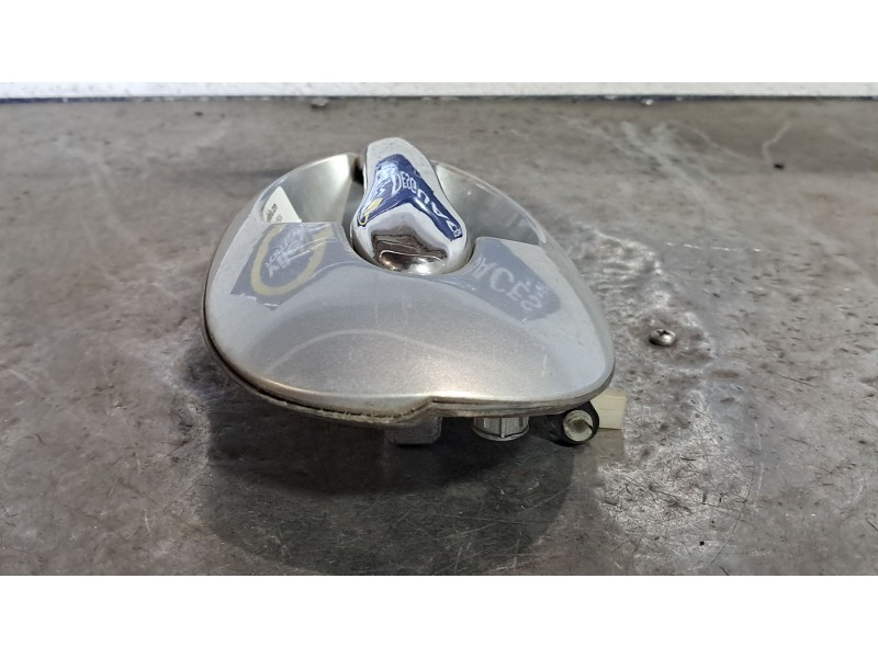 Recambio de maneta exterior lateral izquierda para kia carnival ii 2.9 cdri ex referencia OEM IAM   