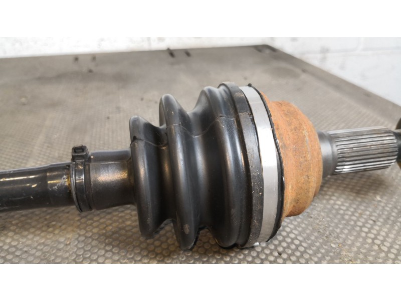 Recambio de transmision delantera derecha para opel astra g berlina 1.6 16v referencia OEM IAM   