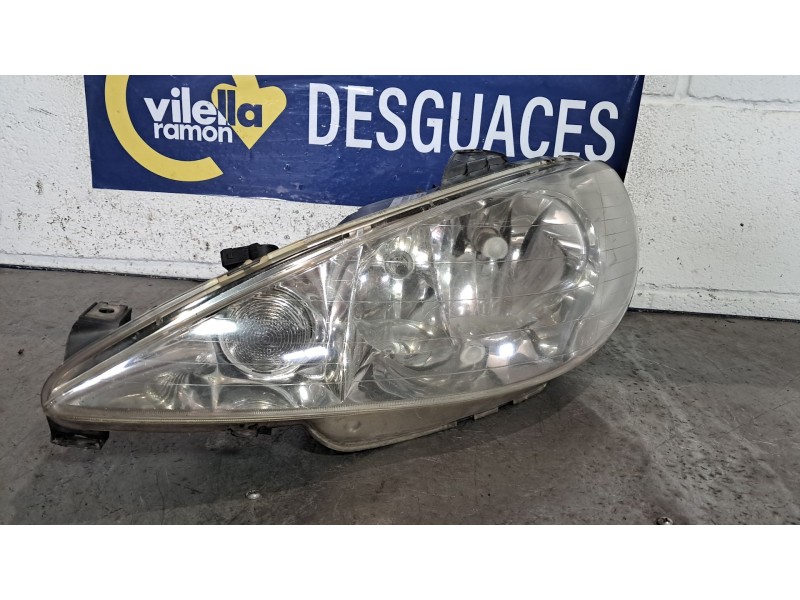 Recambio de faro izquierdo para peugeot 206 gti referencia OEM IAM 9628666880 89001771 6204S9