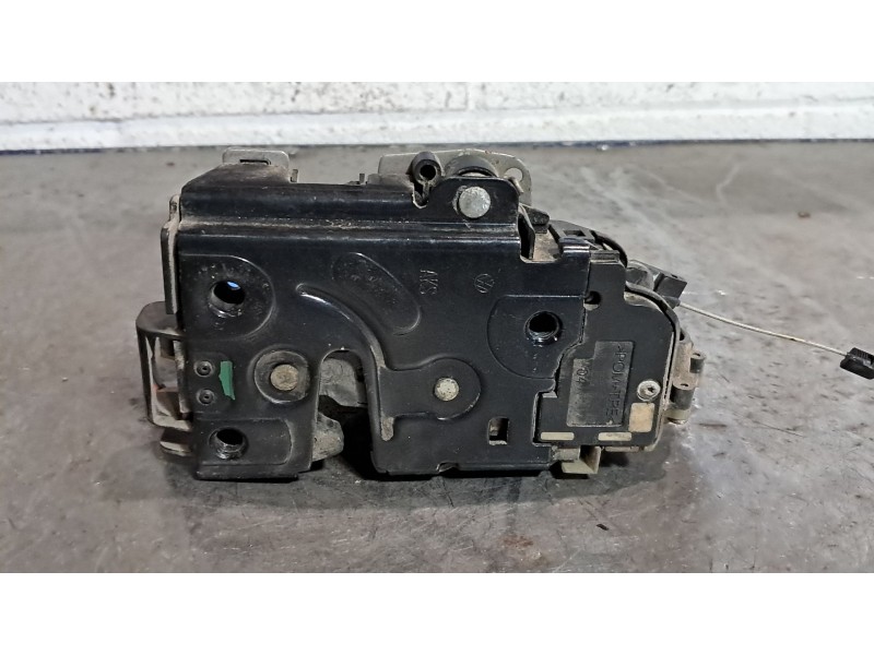 Recambio de cerradura puerta delantera izquierda para seat ibiza (6l1) 1.4 16v referencia OEM IAM 3B1837015AM  