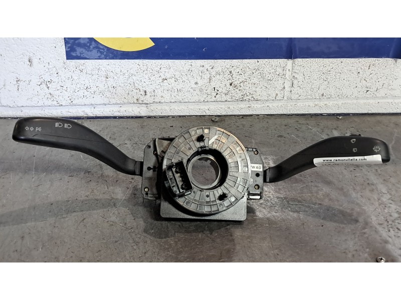 Recambio de anillo airbag para seat ibiza (6l1) 1.4 16v referencia OEM IAM 6Q0953503AD 283396 203257