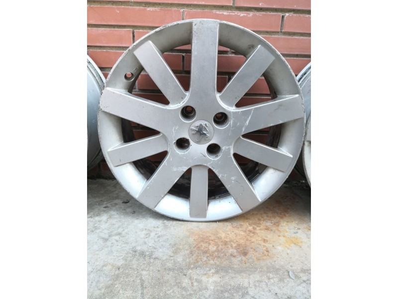 Recambio de juego de llantas para peugeot 207 1.6 16v turbo cat (5fx / ep6dt) referencia OEM IAM 7Jx17  