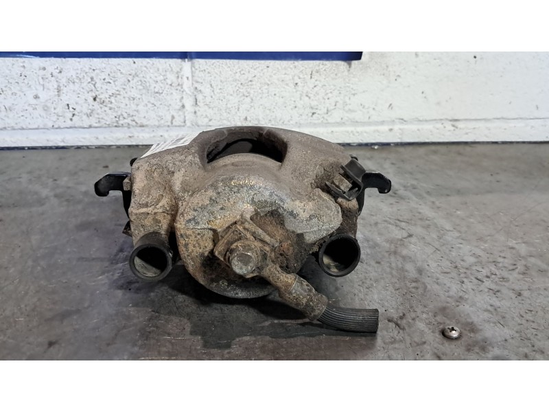 Recambio de pinza freno delantera derecha para opel astra g berlina 1.6 16v referencia OEM IAM   