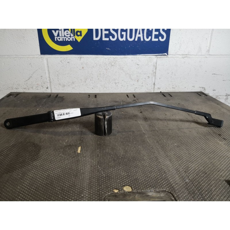 Recambio de brazo limpia delantero derecho para ford fiesta (ce1)  | 0.17 - ...  | 0.17 - ... referencia OEM IAM 8A6117526BE  