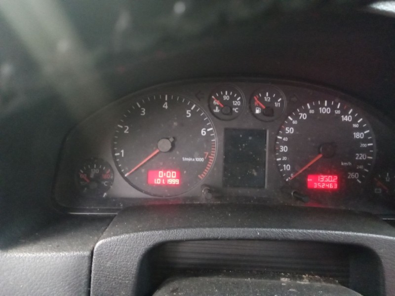 audi a6 berlina (4b2) del año 2025