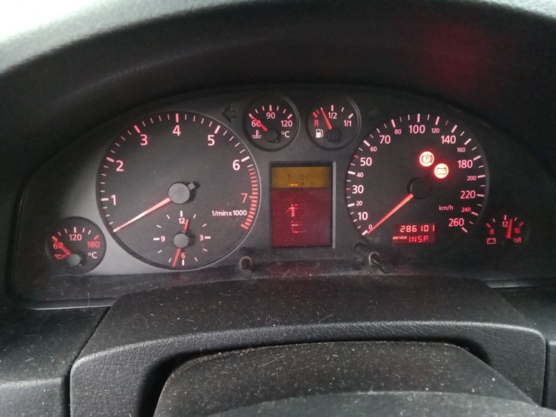 audi a6 berlina (4b2) del año 1998