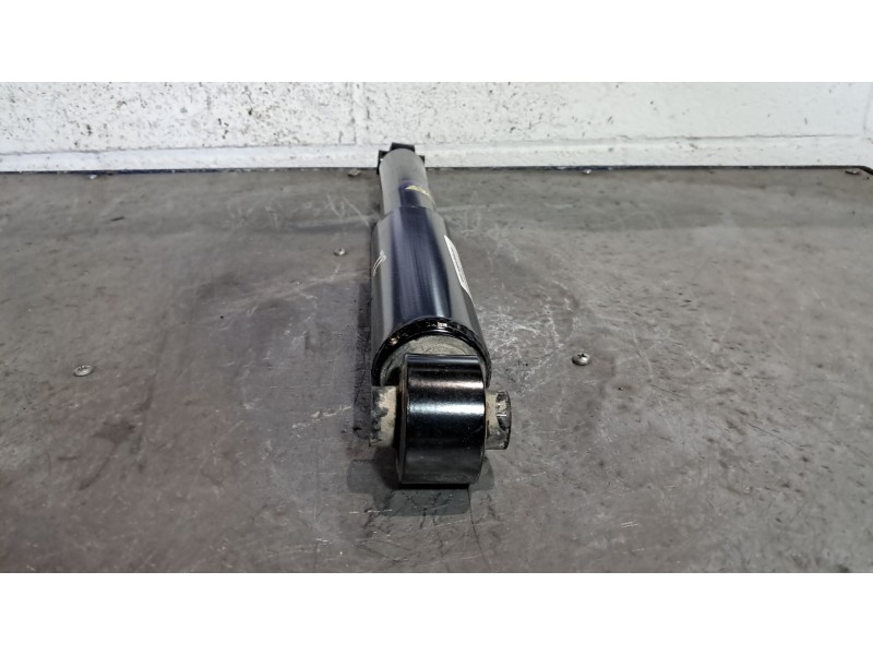 Recambio de amortiguador trasero para opel astra g berlina 1.6 16v referencia OEM IAM   