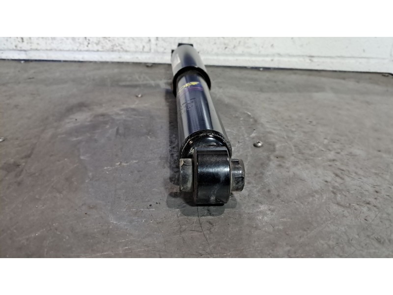 Recambio de amortiguador trasero para opel astra g berlina 1.6 16v referencia OEM IAM   
