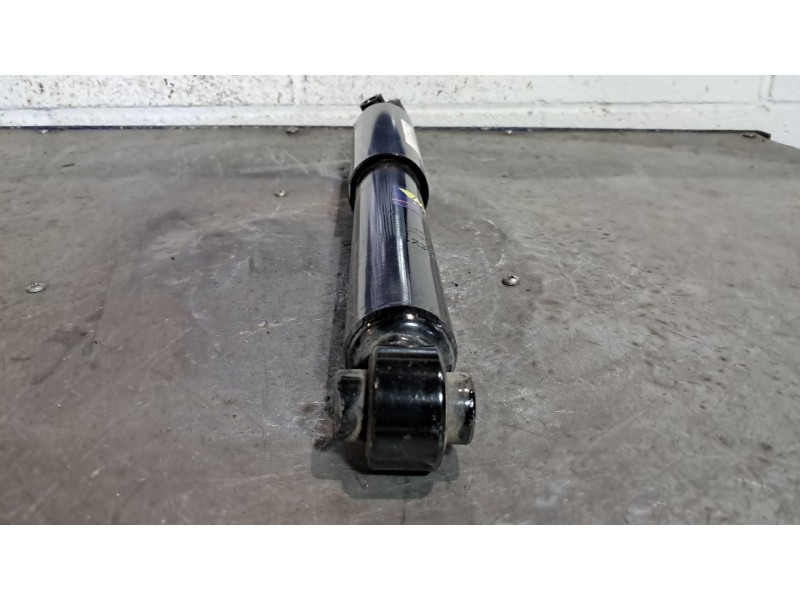 Recambio de amortiguador trasero para opel astra g berlina 1.6 16v referencia OEM IAM   