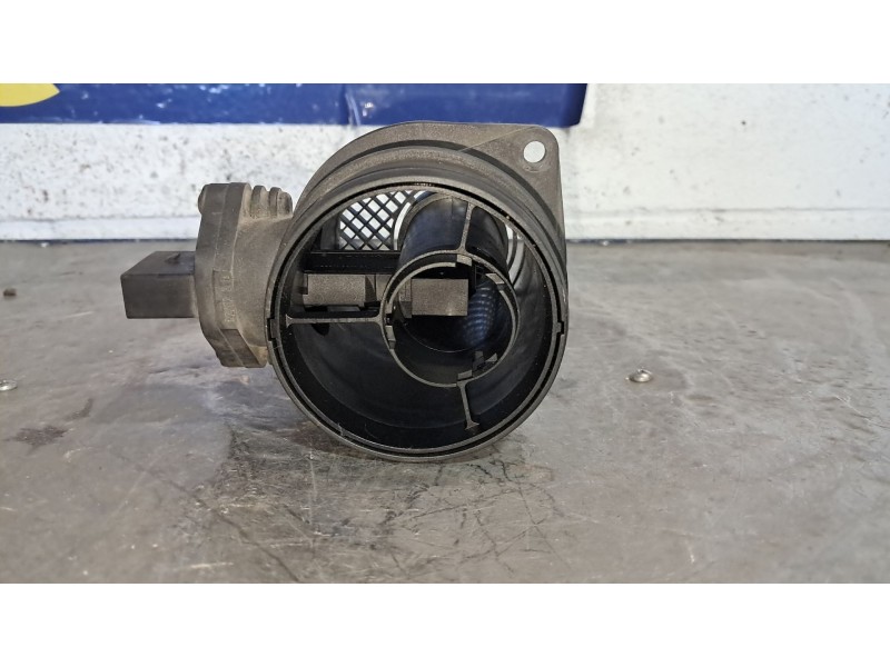 Recambio de caudalimetro para audi a4 avant (8e) 1.9 tdi referencia OEM IAM 074906461B 0281002461 