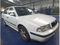 skoda octavia berlina (1u2) del año 2000 2