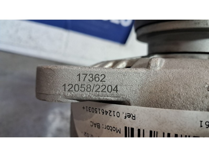 Recambio de alternador para volkswagen touareg (7la)  | 0.02 - 0.07  | 0.02 - 0.07 referencia OEM IAM 0124615031+ 305544150010 1